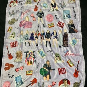 NEW Taylor Swift Blanket